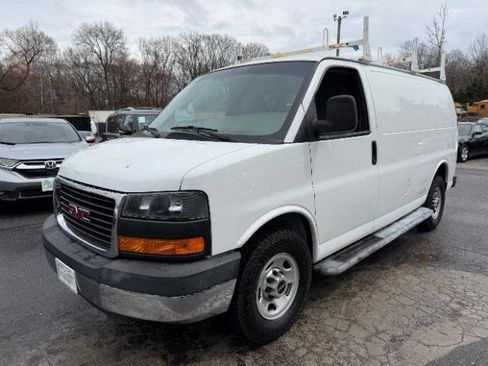 Used 2015 GMC Savana 2500 RWD image 1