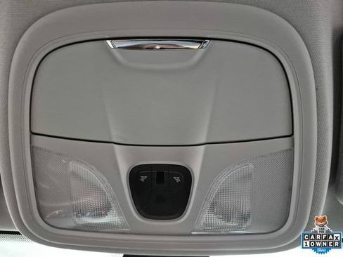 Used 2020 Jeep Cherokee Latitude Plus FWD image 23