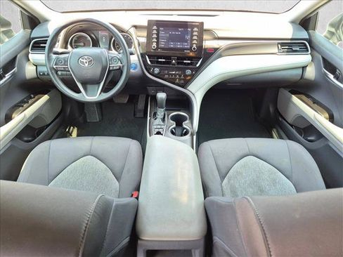 Used 2022 Toyota Camry LE FWD image 18