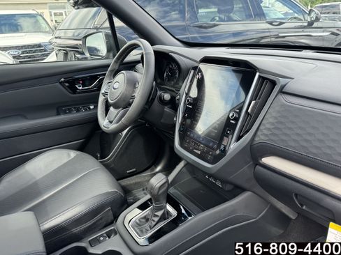 Used 2025 Subaru Forester Limited AWD/4WD image 31