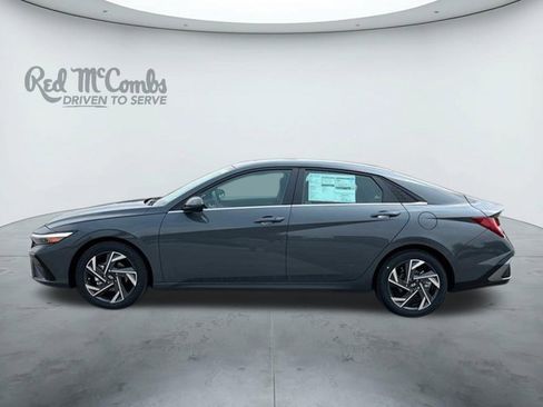 New 2024 Hyundai Elantra SEL w/ Convenience Package image 4