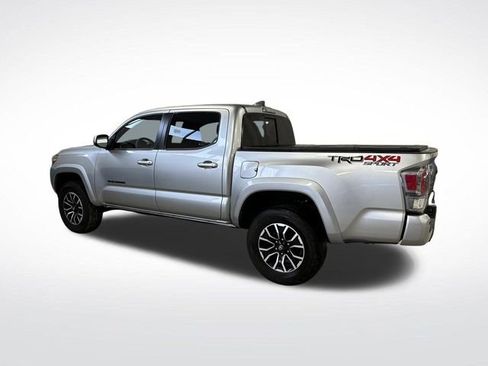 Used 2023 Toyota Tacoma TRD Sport image 3