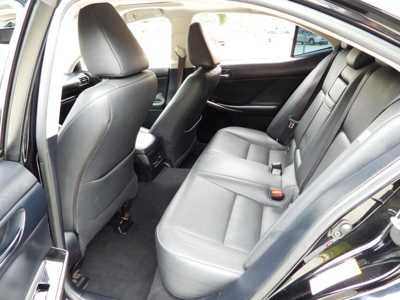 Used 2015 Lexus IS 250 RWD image 38