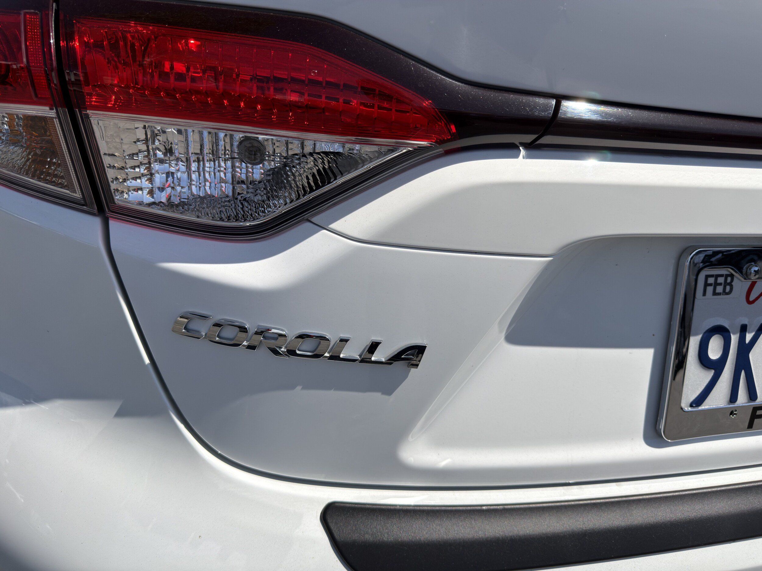 Used 2024 Toyota Corolla LE FWD image 37
