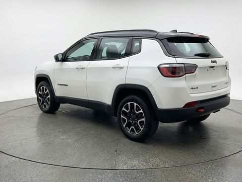 Used 2025 Jeep Compass Trailhawk AWD/4WD image 6