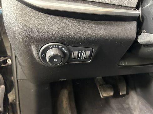 Used 2022 Jeep Compass Latitude AWD/4WD image 20