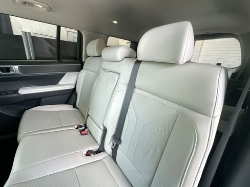 Used 2024 Hyundai Santa Fe SEL FWD image 22