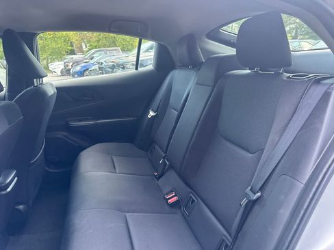 Used 2025 Toyota Prius LE FWD image 6