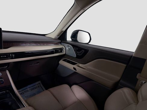 Used 2020 Lincoln Aviator Reserve w/ Equipment Group 201A image 27