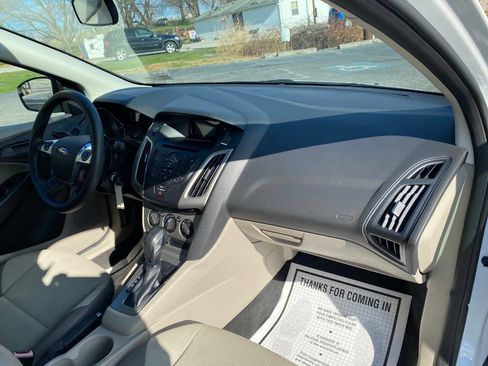 Used 2012 Ford Focus SE image 28