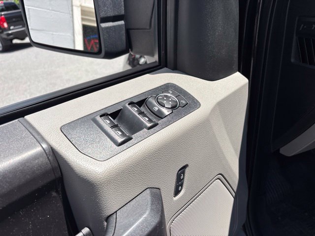 Used 2017 Ford F150 XL w/ Equipment Group 101A Mid AWD/4WD image 16
