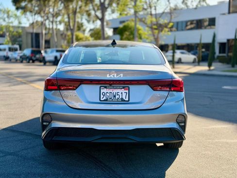 Used 2023 Kia Forte LXS image 5