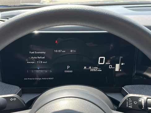 Certified 2025 Nissan Kicks SV AWD/4WD image 16