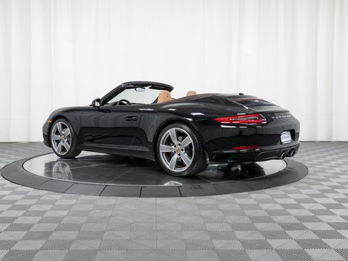 Used 2019 Porsche 911 Carrera image 3