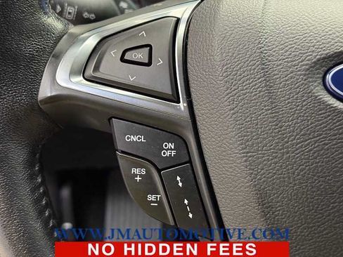 Used 2019 Ford Fusion Energi Titanium FWD image 40