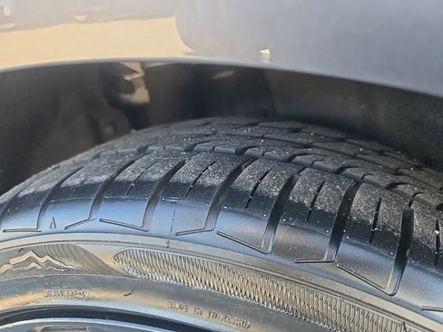 Used 2023 Toyota Camry XSE image 11