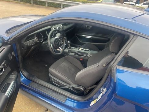 Used 2022 Ford Mustang Coupe w/ Equipment Group 101A image 10