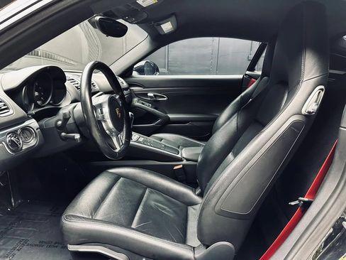 Used 2016 Porsche Cayman RWD image 18