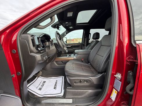 Certified 2025 Chevrolet Silverado 3500 High Country w/ Technology Package image 2