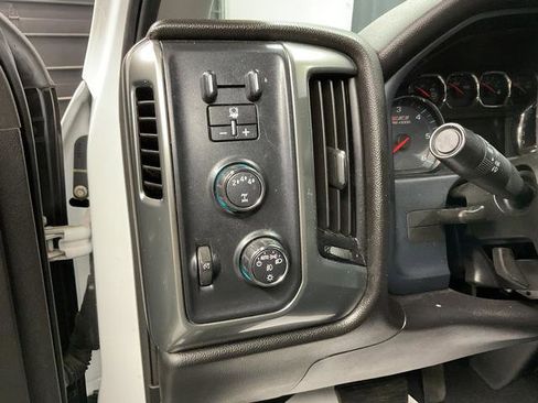Used 2019 Chevrolet Silverado 2500 LT w/ Custom Sport Edition image 11