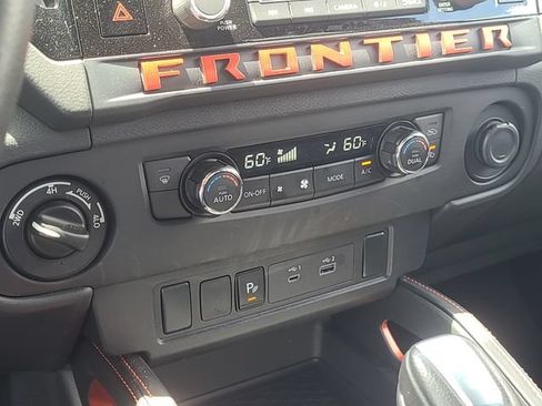 Used 2025 Nissan Frontier PRO-4X AWD/4WD image 20
