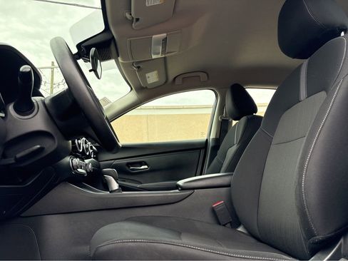 Used 2022 Nissan Sentra SV FWD image 4