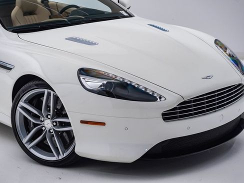 Used 2016 Aston Martin DB9 GT RWD image 4