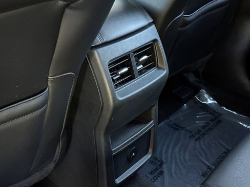 Used 2024 Ford Edge SEL image 14