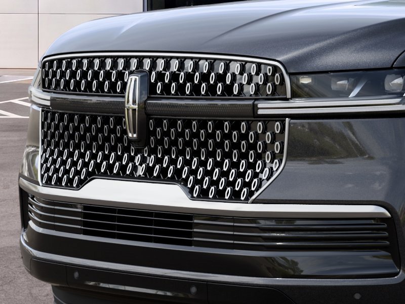 New 2027 Lincoln Navigator Premiere RWD image 17