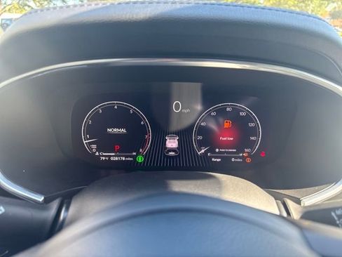 Used 2024 Acura MDX FWD image 16