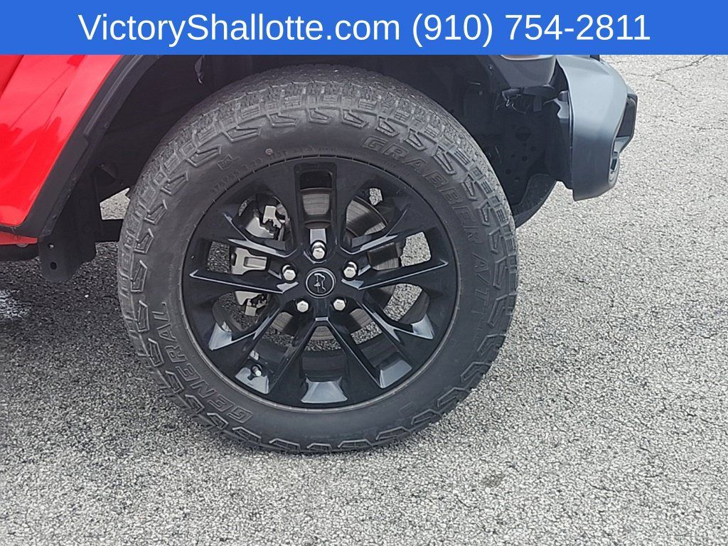 Used 2025 Jeep Gladiator Sport AWD/4WD image 30