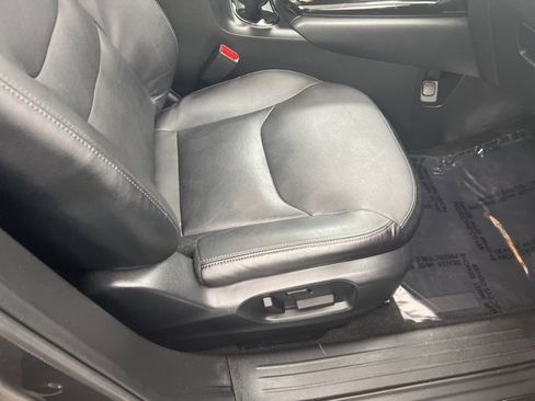 Used 2020 MAZDA CX-9 Touring w/ Touring Premium Package image 24