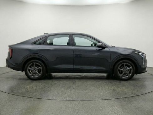 Used 2025 Kia K4 LXS image 11