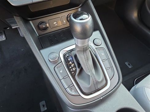 Used 2023 Hyundai Kona SEL w/ Convenience Package image 21