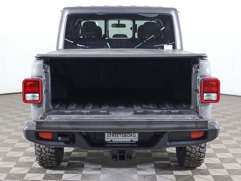 Used 2022 Jeep Gladiator Sport image 17