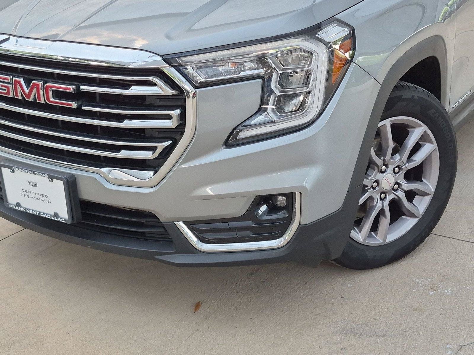 Used 2024 GMC Terrain SLT AWD/4WD image 7