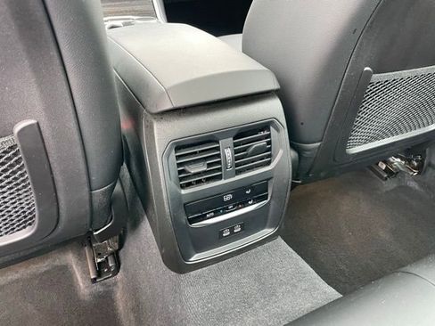 Used 2023 BMW 330i xDrive Sedan w/ Premium Package image 9