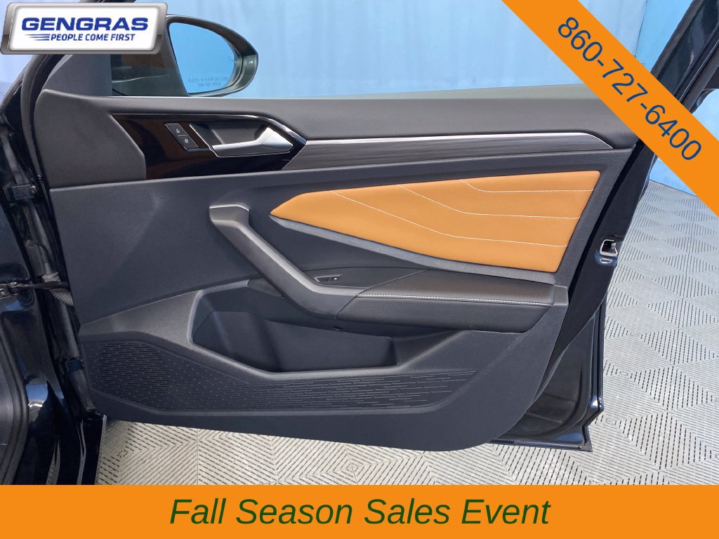 Used 2024 Volkswagen Jetta SEL FWD image 42