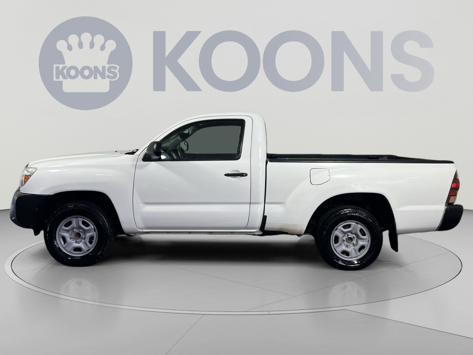 Used 2014 Toyota Tacoma 2WD Regular Cab image 2