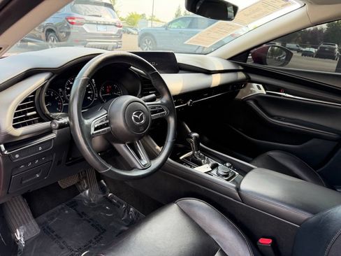 Used 2020 MAZDA MAZDA3 Sedan w/ Premium Package FWD image 16