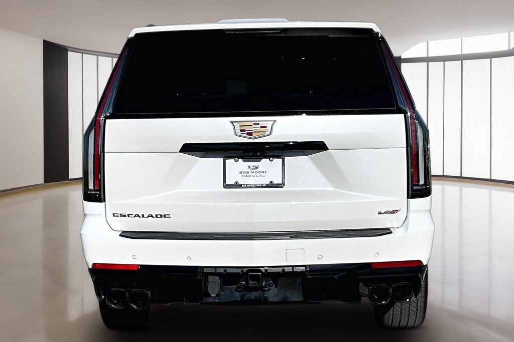 Certified 2025 Cadillac Escalade V AWD/4WD image 4