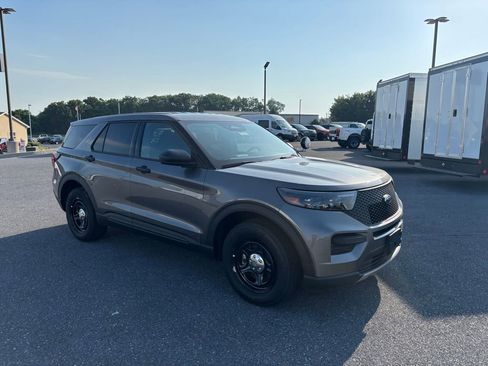 New 2025 Ford Explorer 4WD Police Interceptor image 5