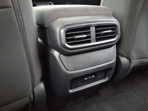 Used 2024 Honda Pilot Sport image 12