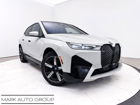 Used 2023 BMW iX xDrive50 w/ Sport Package image 1