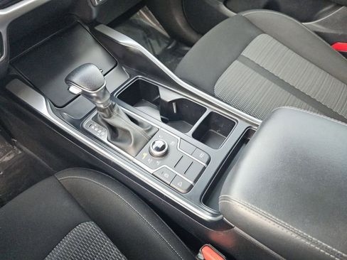 Used 2022 Kia Sorento LX AWD/4WD image 31