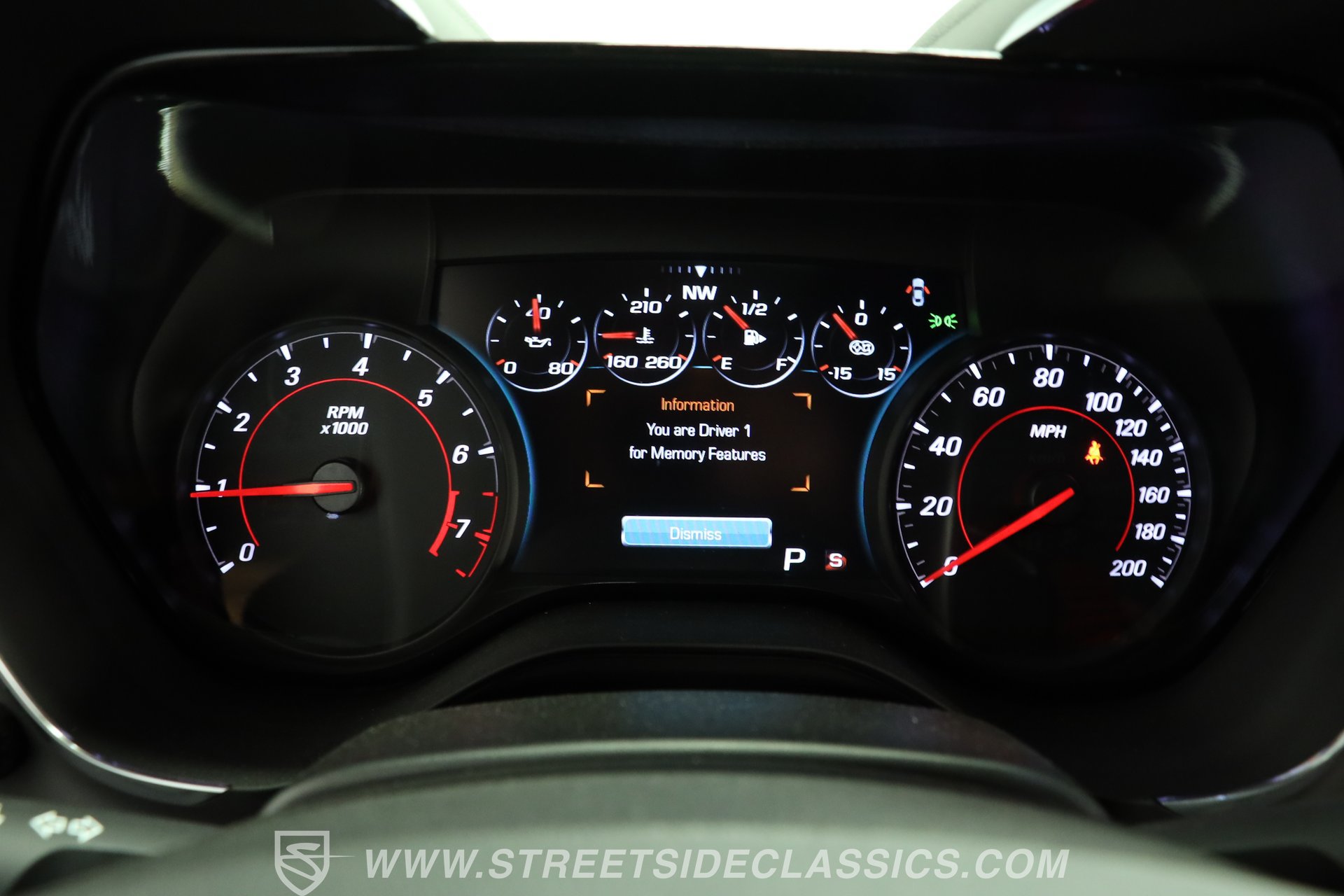Used 2018 Chevrolet Camaro ZL1 RWD image 37