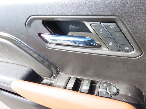 Used 2023 GMC Canyon AT4 w/ AT4 Premium Package image 13