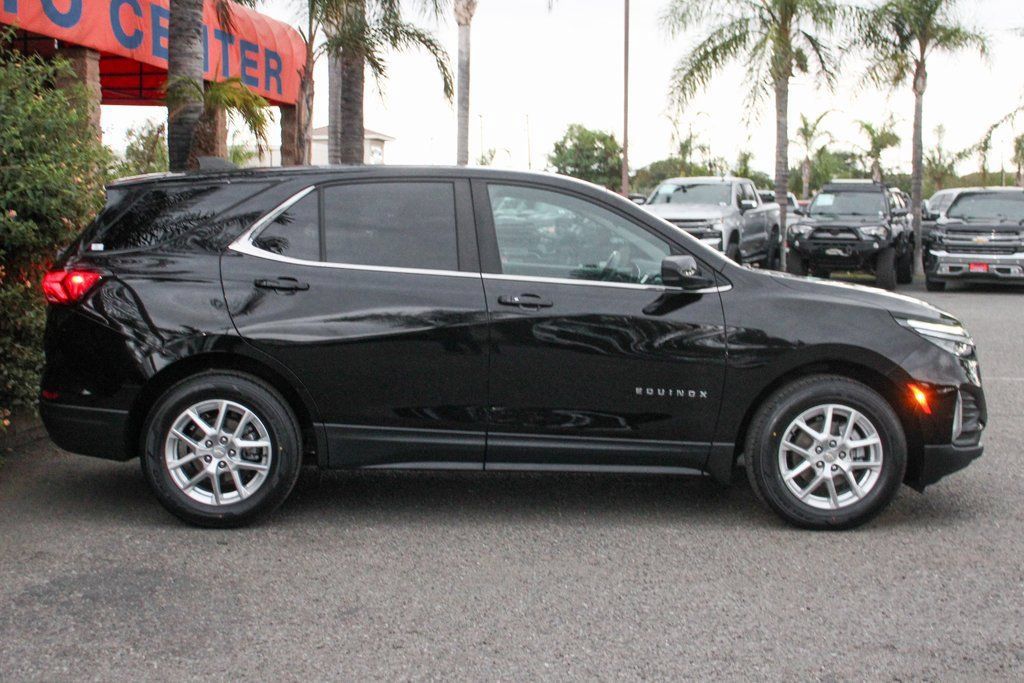 Used 2022 Chevrolet Equinox LT w/ Driver Convenience Package FWD image 11