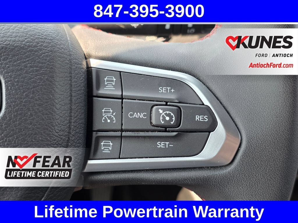 Used 2024 Jeep Compass Trailhawk AWD/4WD image 32