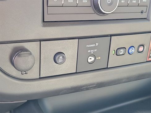 New 2025 Chevrolet Express 3500 Work Van w/ Power Convenience Package image 9